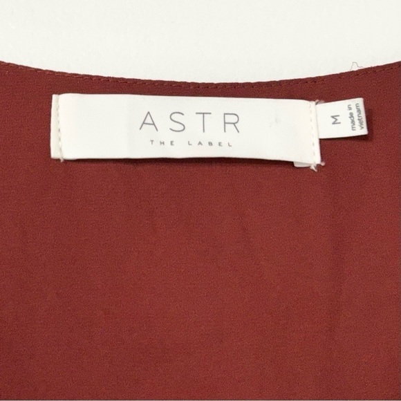 NEW ASTR The Label Ruched Front Midi Dress Rust Red Floral M - Picture 4 of 5